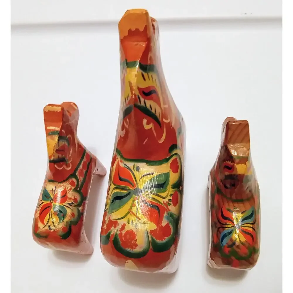 Vintage Authentic Nils Olsson Swedish Dala Horse Set of 3 Nusnäs With Labels